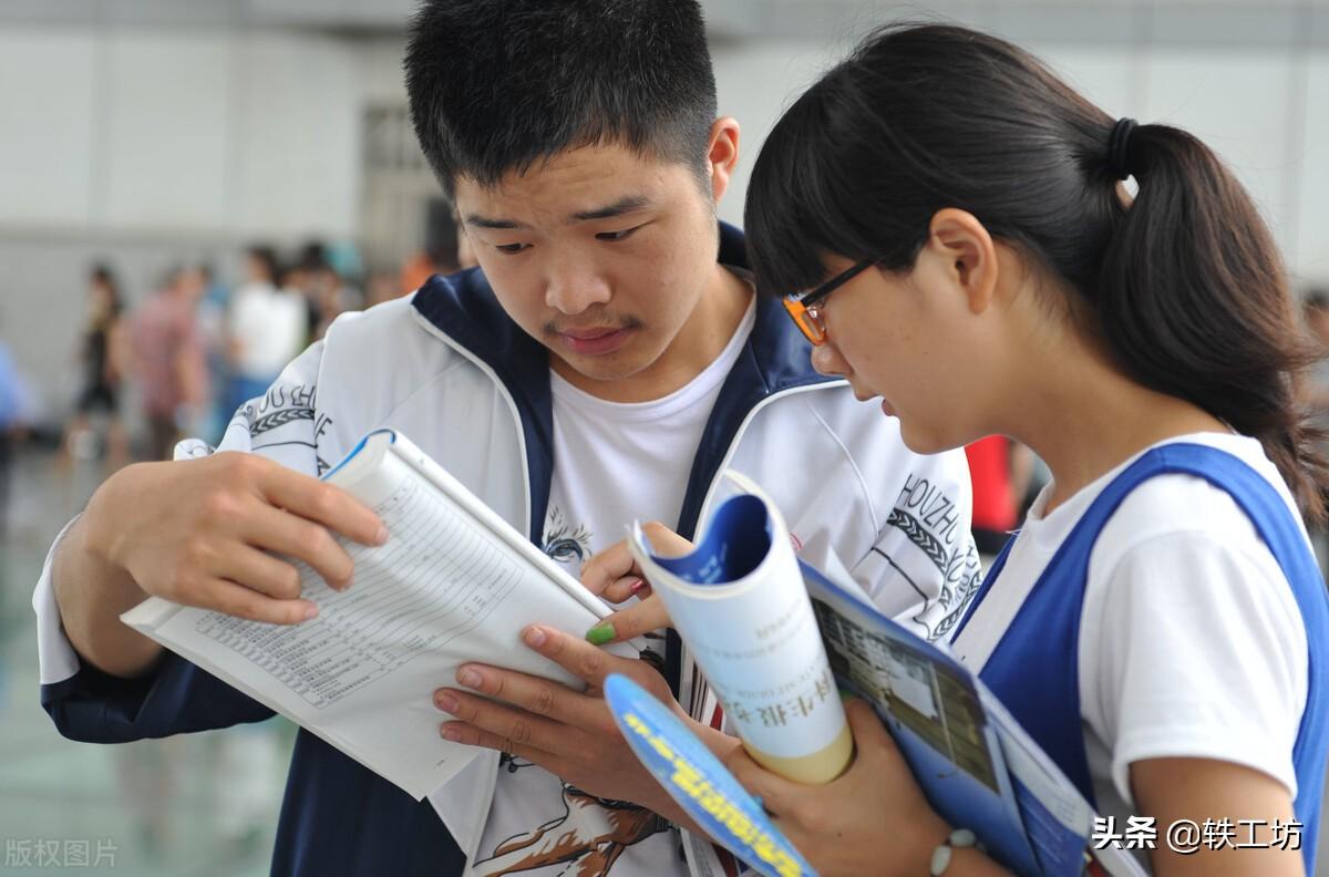 上海工程技术大学几本学校（上海“不起眼”的4所高校）