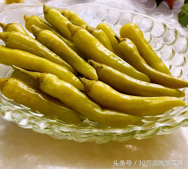 教你醋泡椒的做法 ，在家里自己也能制作泡椒呢